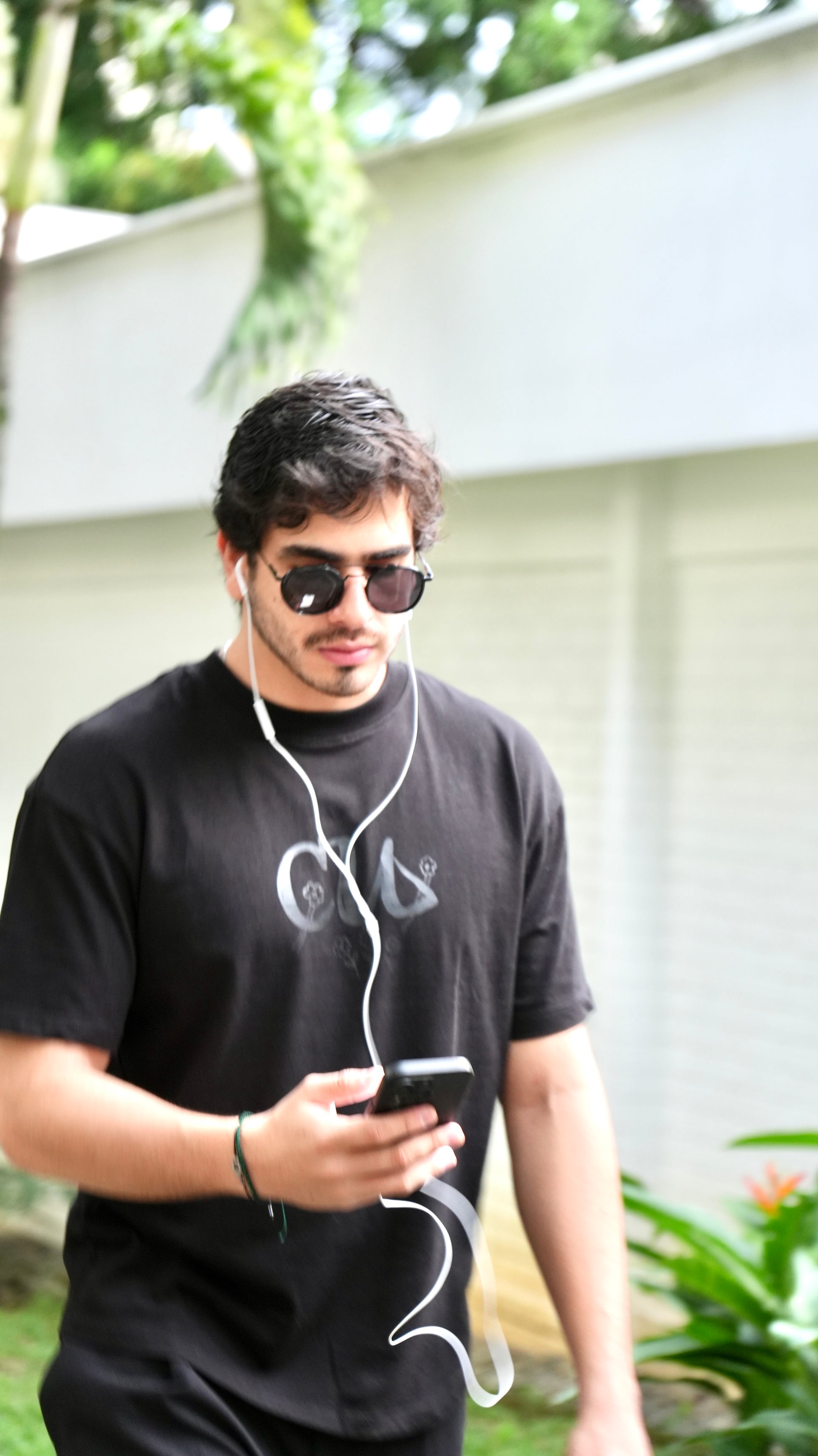 STILL A KID WITH DREAMS NEGRO