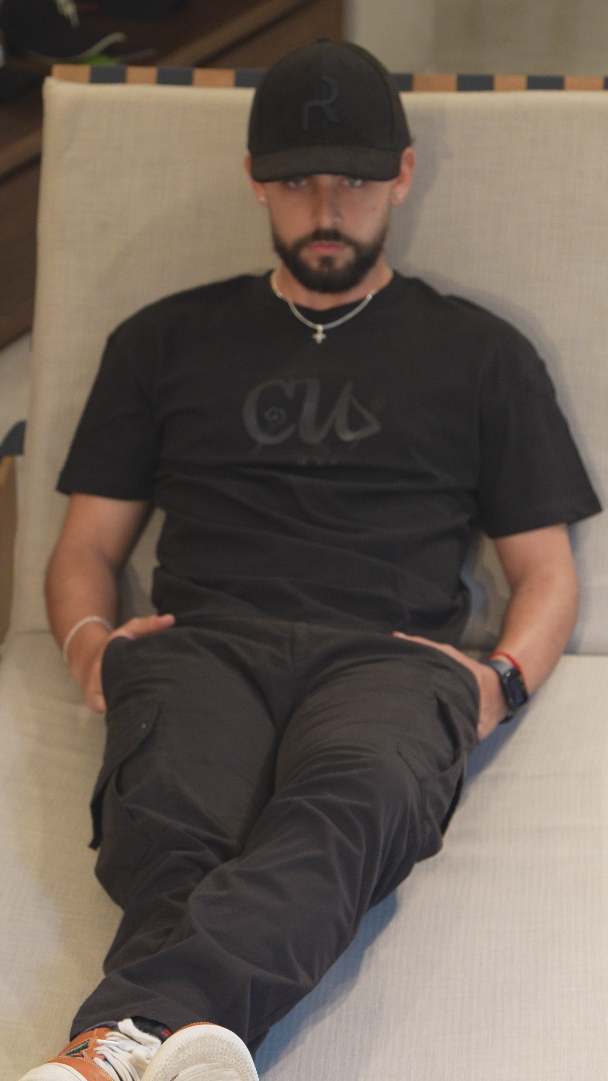 STILL A KID WITH DREAMS NEGRO